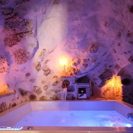 펜션 Santo's House Luxury - Idromassaggio E Doccia Emozionale 산토스테파노디세싸니오