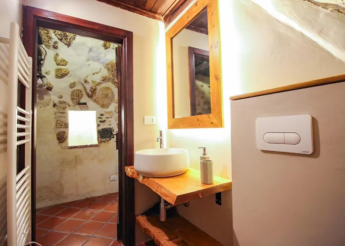 Ferienhaus Santo's House Luxury - Idromassaggio E Doccia Emozionale Santo Stefano Di Sessanio